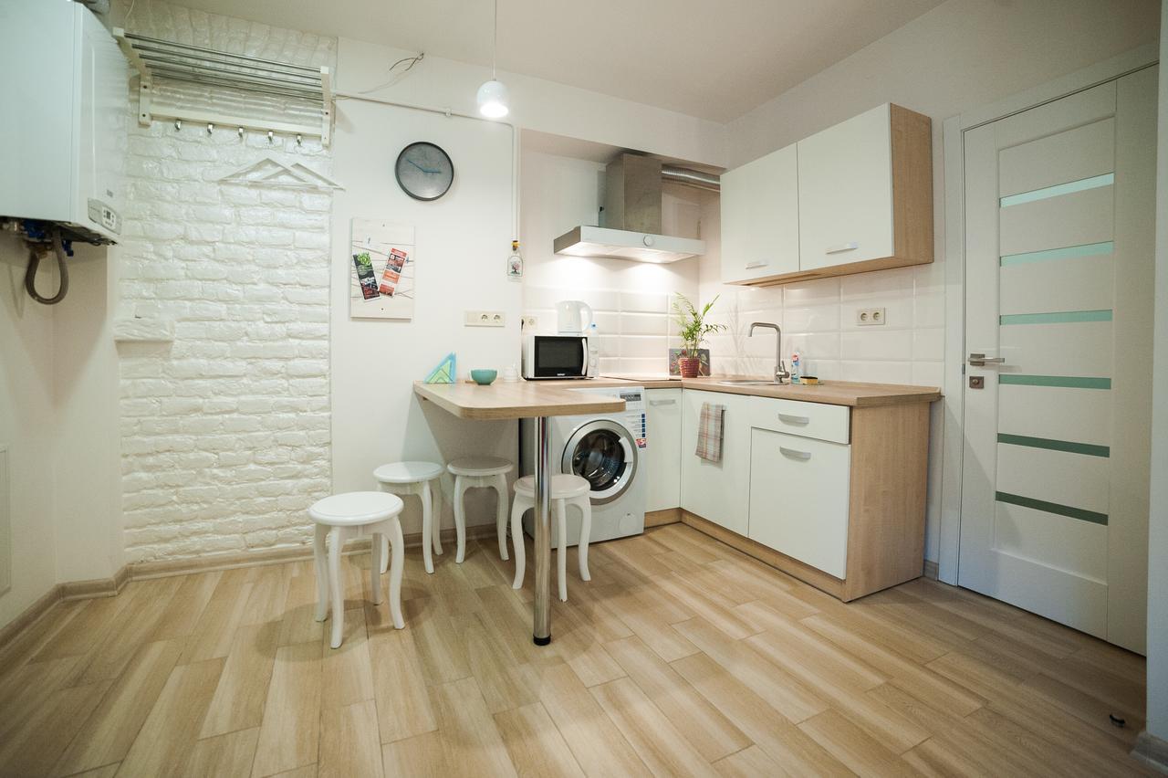 City Center Apartment Leopoli Esterno foto